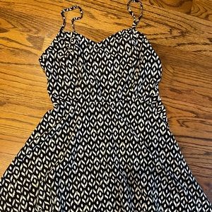 Old Navy Size XS Women’s black printed sundress
